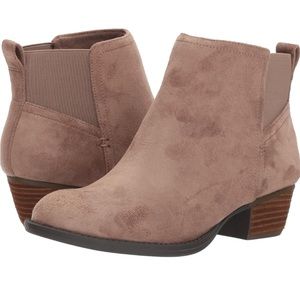 Dr Scholl’s Jorie Slip On Boots - Size 8.5